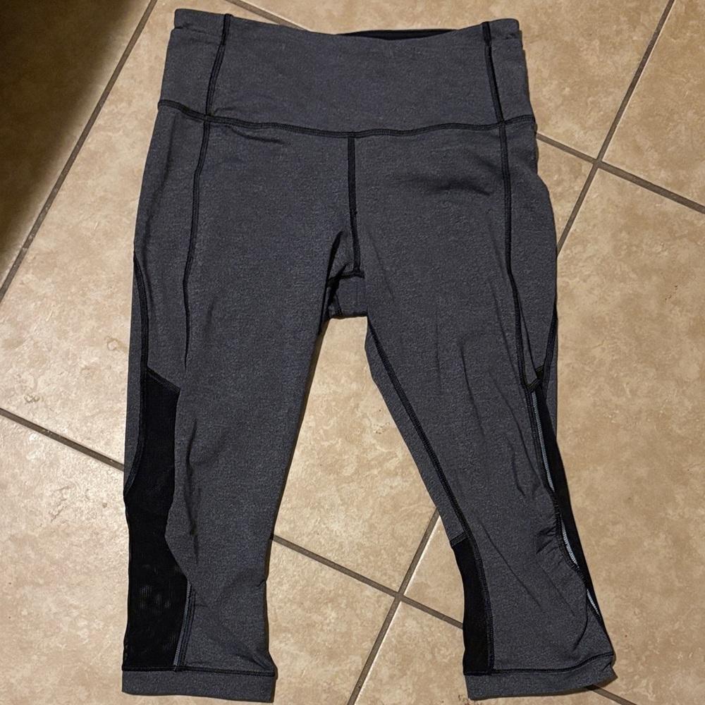 Lululemon Athletica Charcoal and Black Capri Leggings